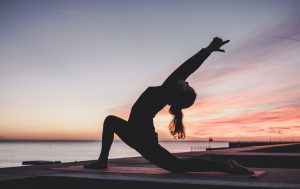 jak zacząć ćwiczyć jogę
