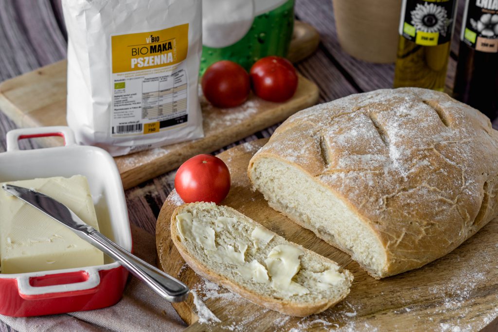 Jak przygotować pyszny chleb w piekarniku?